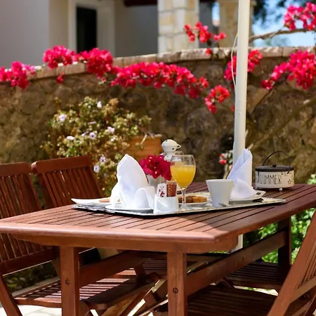 Luxury Corfu Dassia Rose Private Pool 4 Bedrooms 别墅 Dafnila