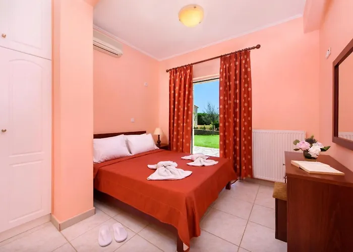 Luxury Corfu - Rose - Private Pool - 4 Bedrooms Вилла